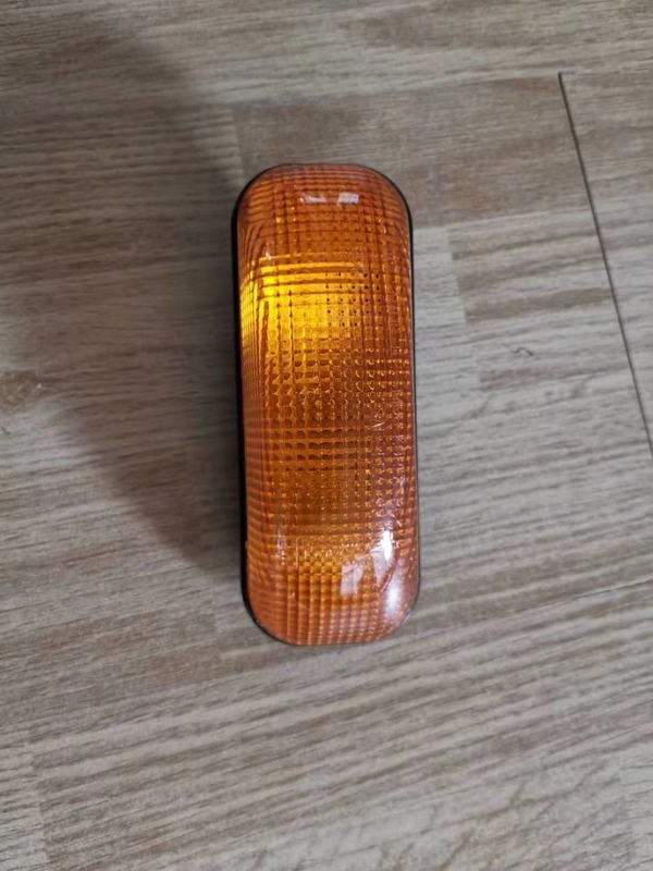 Hyundai Trago HD 260 Truck Parts Small Side Lamp Plastic Yellow OEM 92303-7M001 92304-7M001