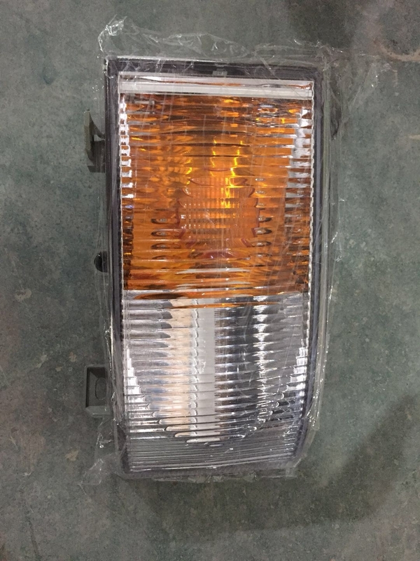 2006 Hyundai HD 120 Truck Parts Front Corner Lamp OEM 92301-GA000 92302-GA000