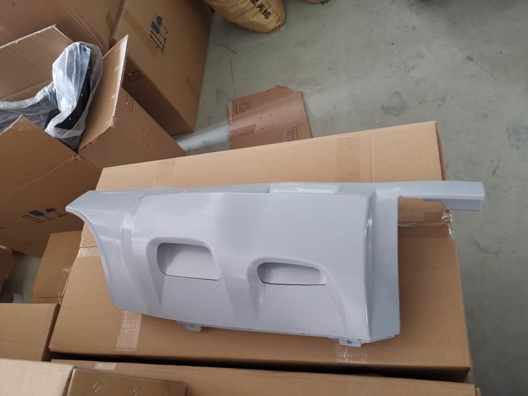 2006 Hyundai HD 120 Truck Parts Front Corner Panel OEM 82710-GA002 82720-GA002