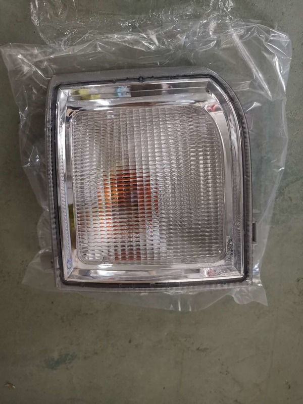 Hyundai HD 120 HD 210 Truck Parts Front Corner Lamp Plastic White